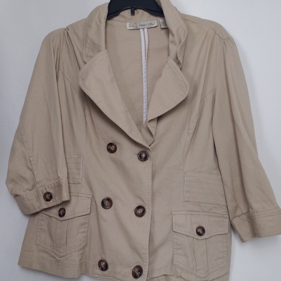 IQ Tan Plus Blazer Jacket - Picture 3 of 6